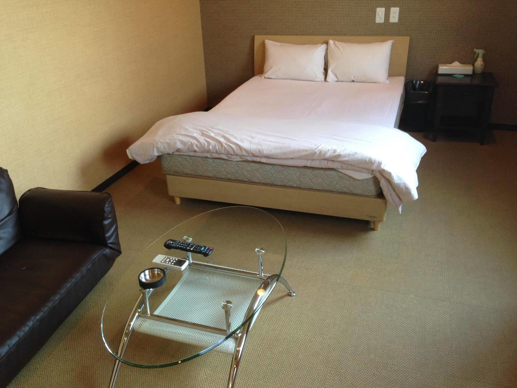 Uehonmachi Plaza Hotel (Adults Only) 大阪 外观 照片