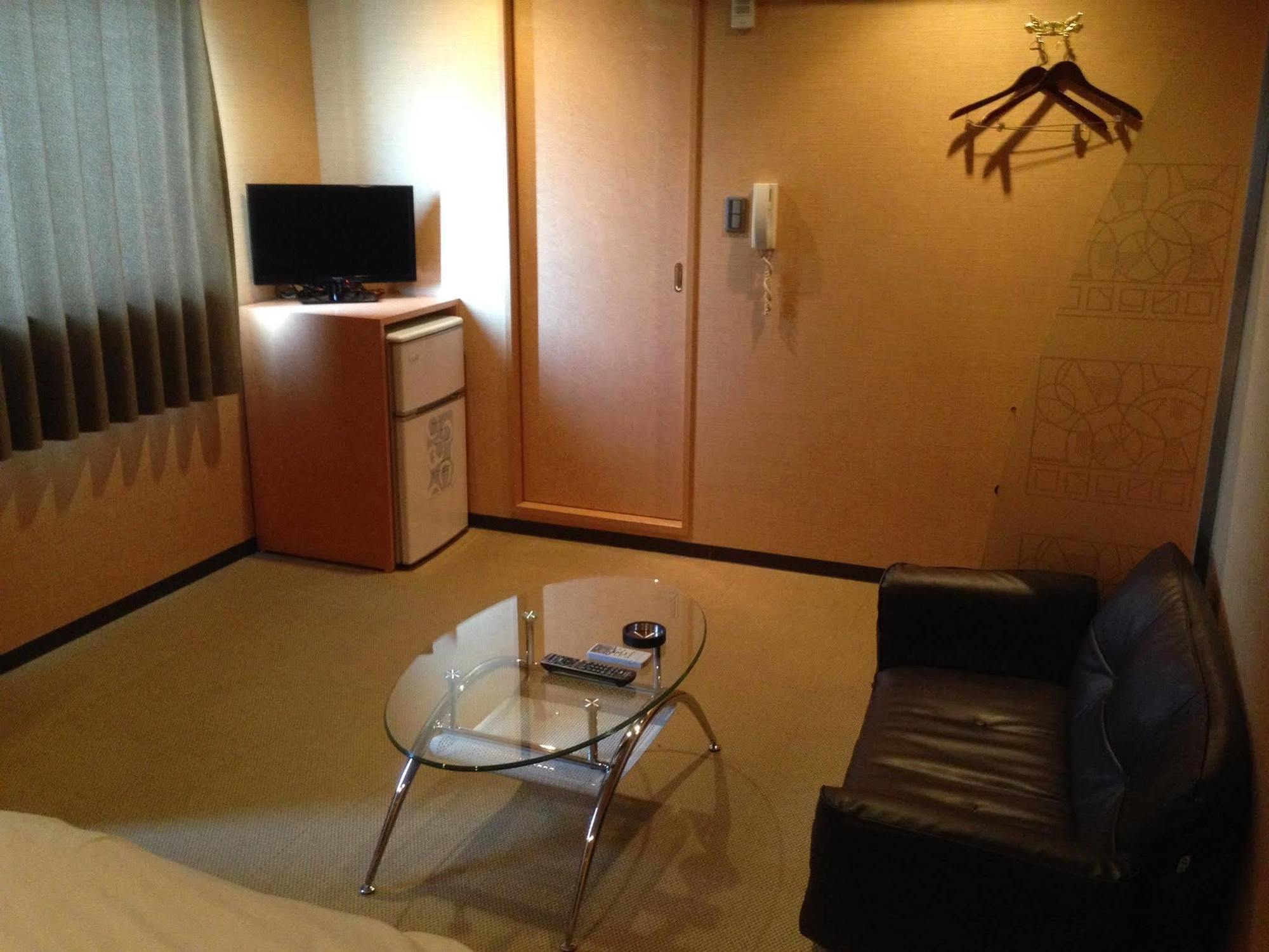 Uehonmachi Plaza Hotel (Adults Only) 大阪 外观 照片